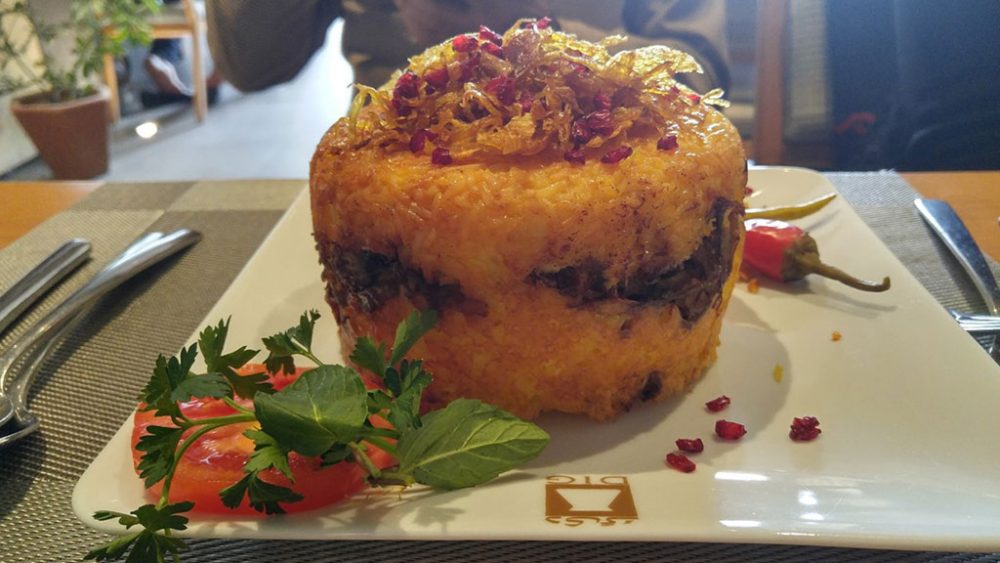 معرفی مجموعه غذایی چنگال در شیراز